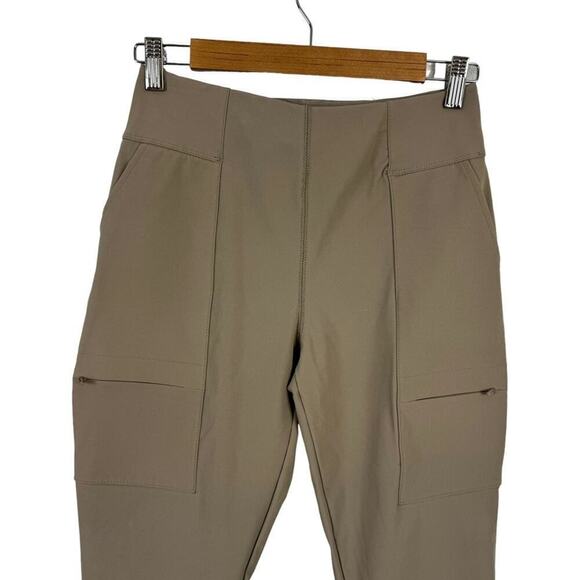 NEW FABLETICS Hybrid Cargo Pants Women's Small Smoke Tan Nylon Pockets Leggings - Picture 3 of 16